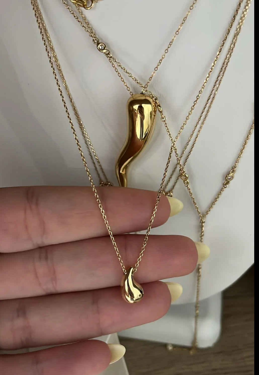 Drop Necklace 14k