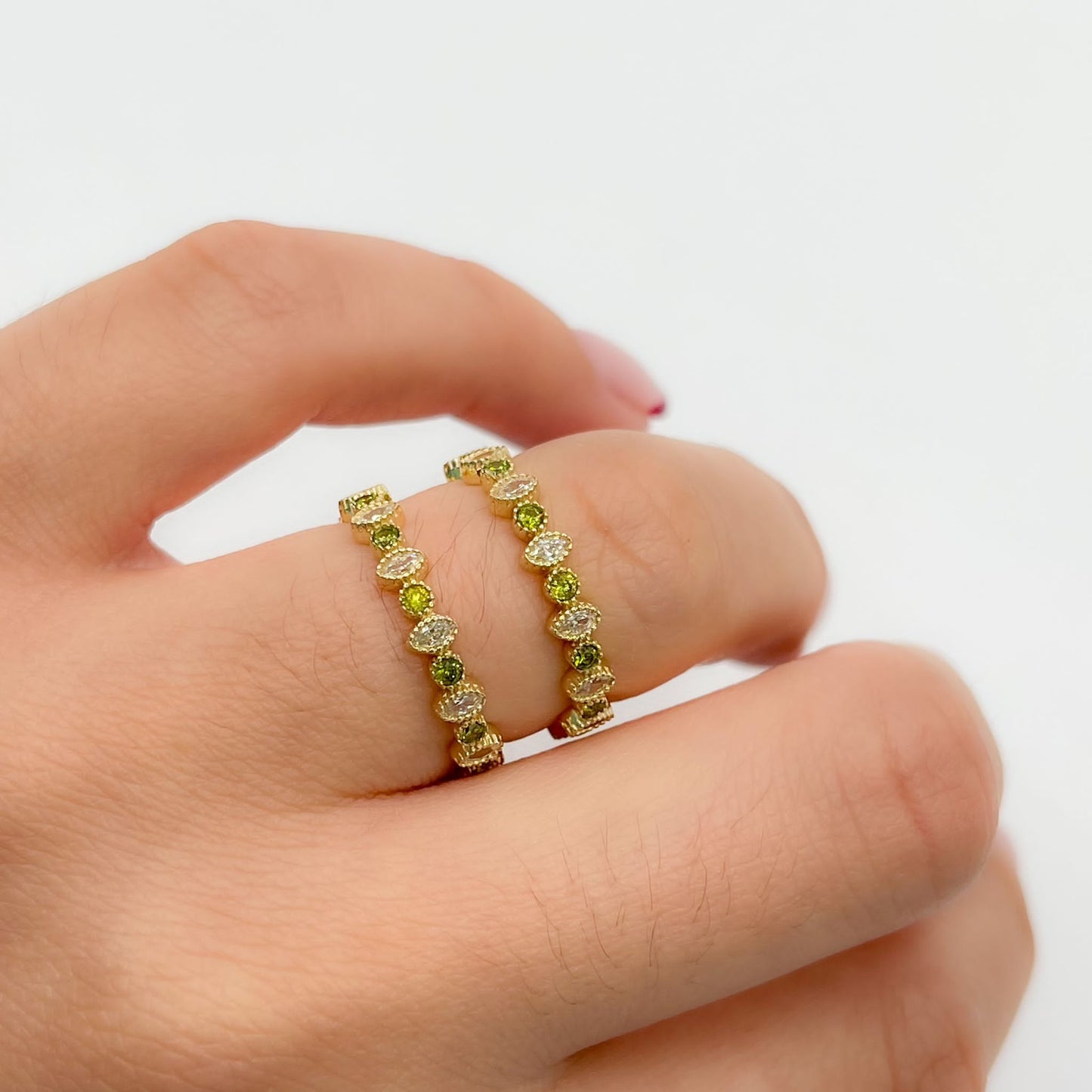 Lime and clear stones band ring