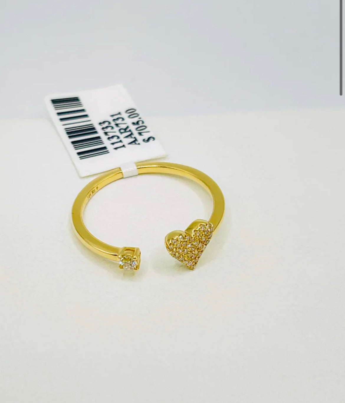 0.16ct Diamond and Heart Ring