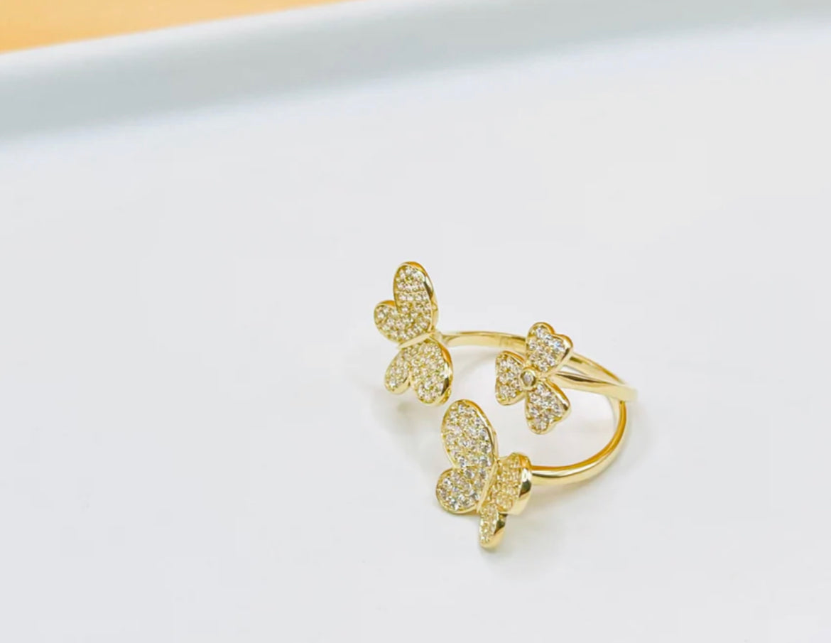 Three Flowers Ring