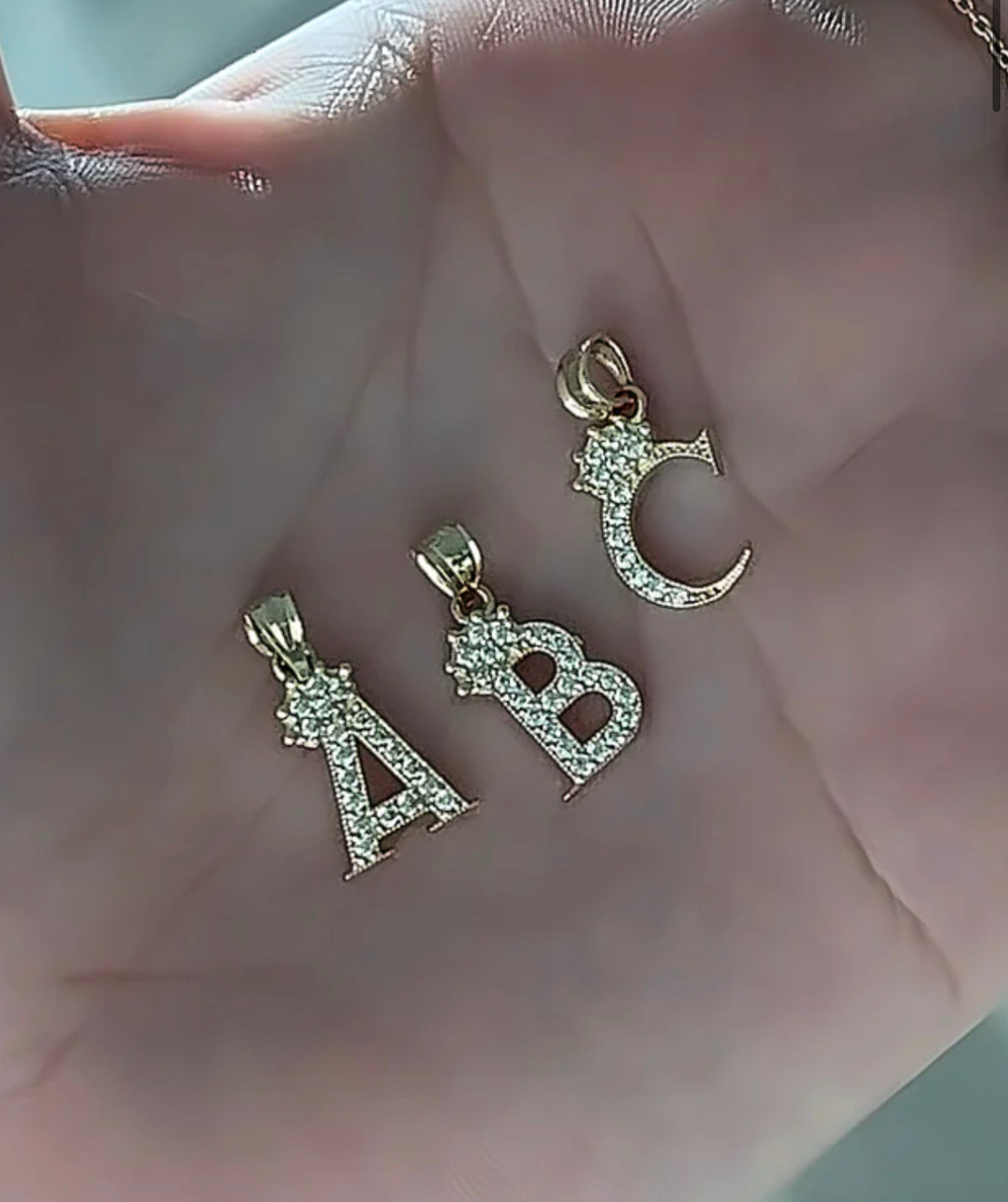 14mm Iniciales + Coronas Pendants 14k gold and Cz